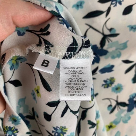 Loft floral womens business Blouse size small bell cuffs - Picture 5 of 5